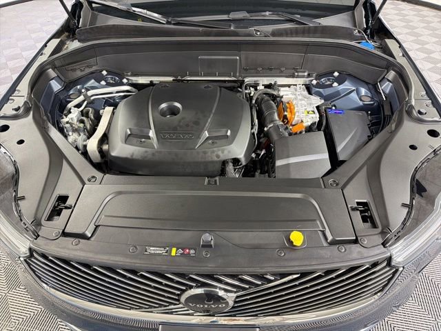 Used 2025 Volvo XC90 T8 Ultra w/ Protection Package Premier AWD/4WD image 42