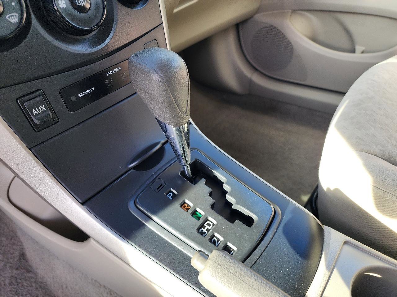 Used 2009 Toyota Corolla LE image 17