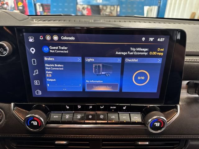 Used 2025 Chevrolet Colorado LT w/ Advanced Trailering Package AWD/4WD image 26