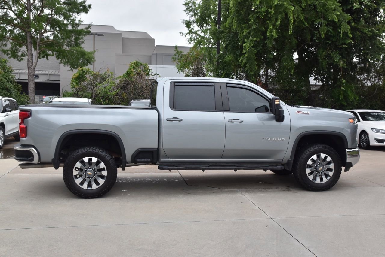 Used 2024 Chevrolet Silverado 2500 LT AWD/4WD image 6