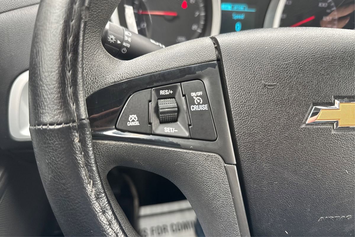 Used 2014 Chevrolet Equinox LS image 25