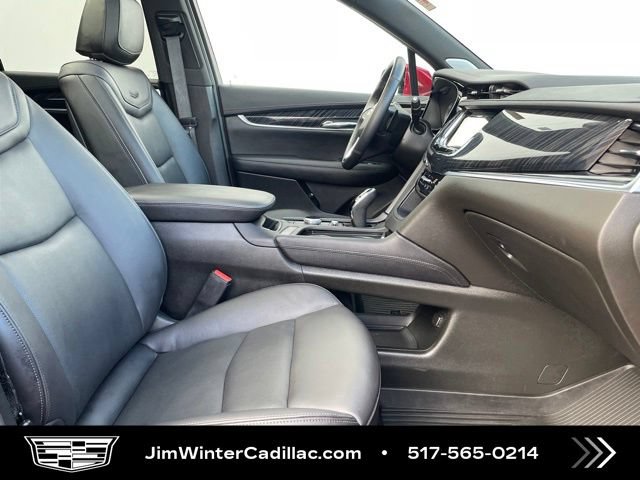 Certified 2025 Cadillac XT6 Premium Luxury w/ Technology Package AWD/4WD image 14