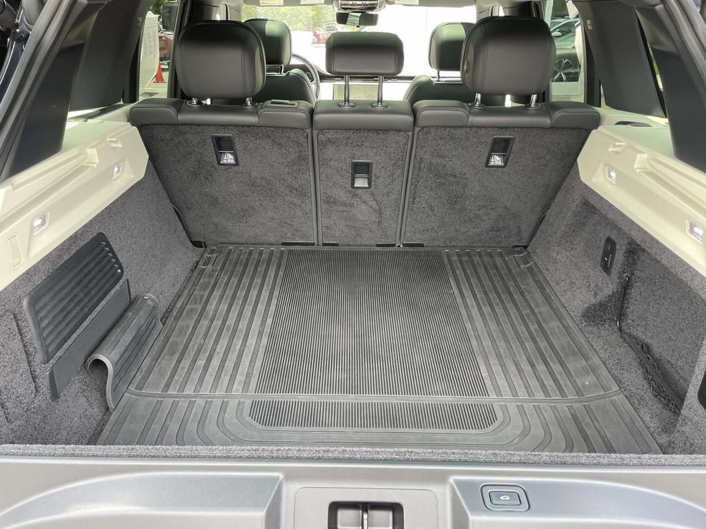 Certified 2023 Land Rover Range Rover SE AWD/4WD image 17