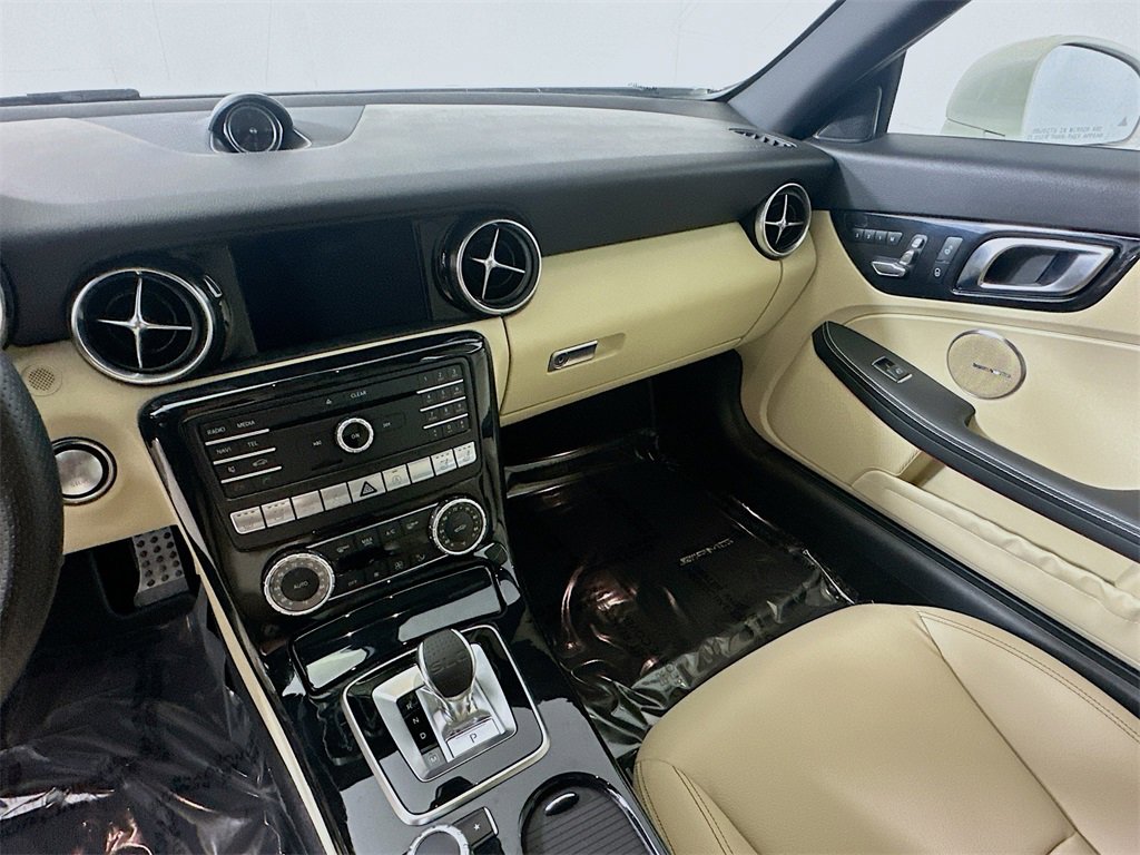 Used 2020 Mercedes-Benz SLC 300 image 16