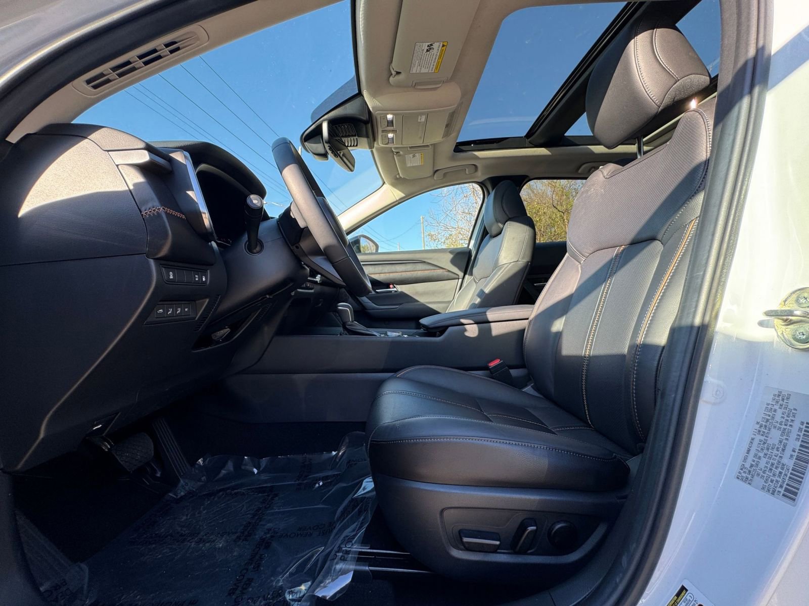 Used 2025 MAZDA CX-50 2.5 Hybrid w/ Premium Plus Pkg image 24