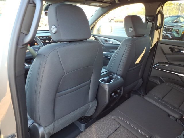 New 2027 Chevrolet Traverse LT w/ LPO, Floor Liner Package AWD/4WD image 7