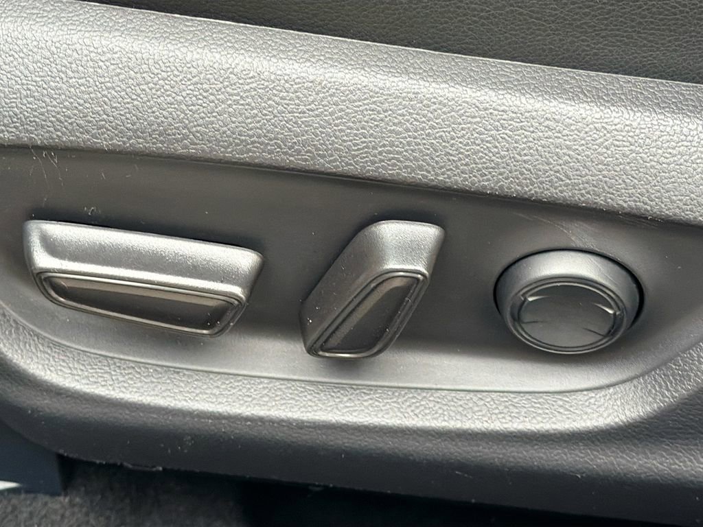 Used 2023 Toyota Camry XSE image 24