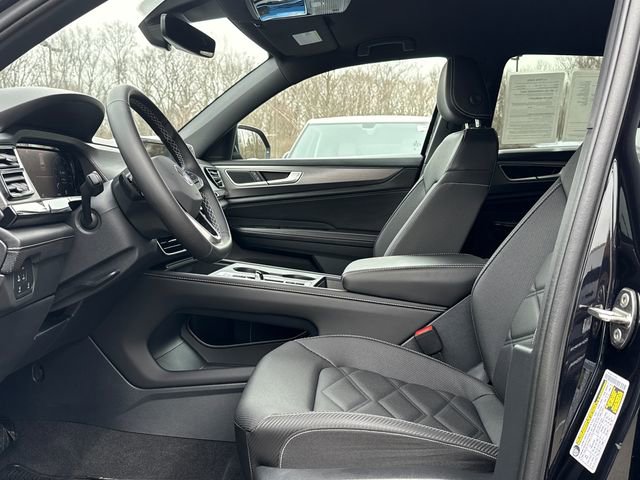 Certified 2025 Volkswagen Atlas Cross Sport SE image 12