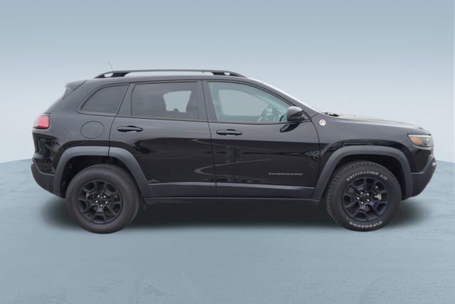Used 2022 Jeep Cherokee Trailhawk w/ Sun, Sound & Nav Group image 9