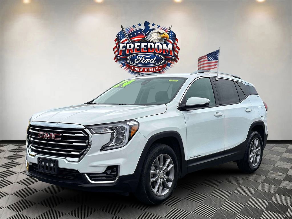 Used 2024 GMC Terrain SLT AWD/4WD image 2