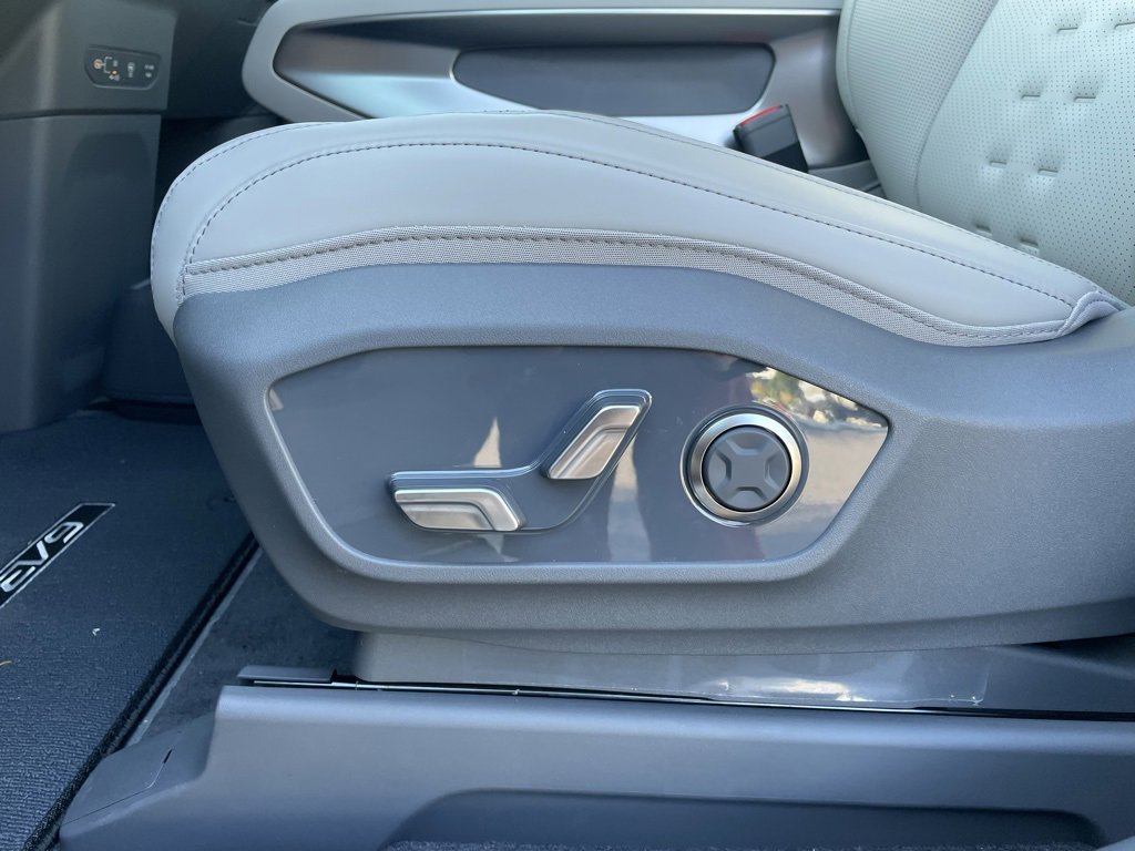 New 2026 Kia EV9 Wind image 23
