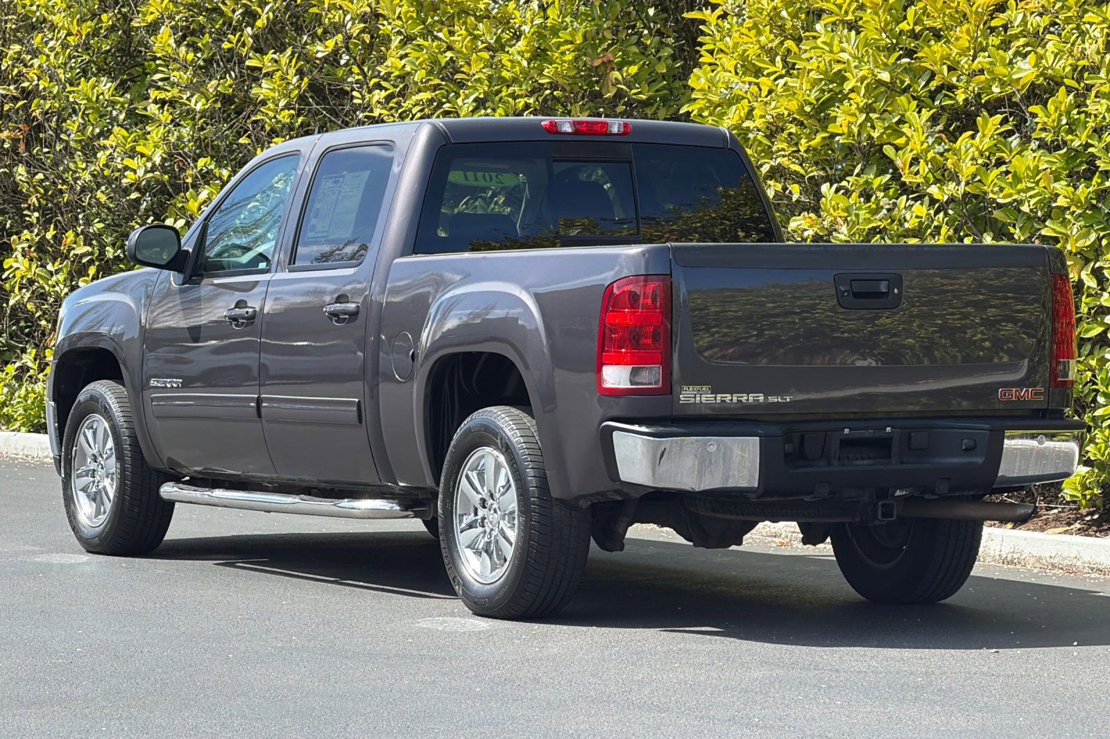 Used 2011 GMC Sierra 1500 SLT w/ SLT Convenience Package image 6