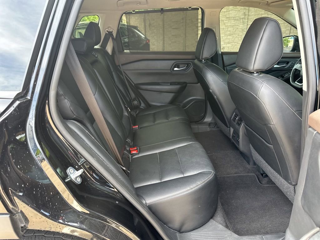 Used 2023 Nissan Rogue SL w/ SL Premium Package FWD image 19