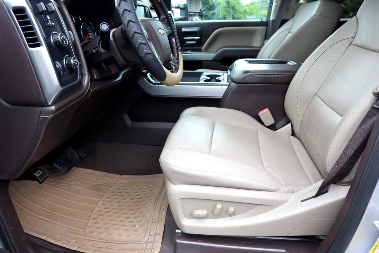 Used 2019 Chevrolet Silverado 2500 LTZ w/ Duramax Plus Package image 14