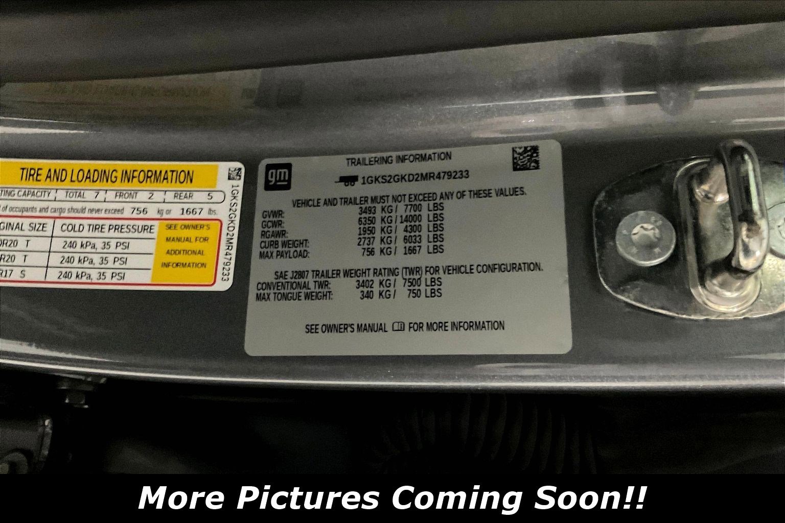 Used 2021 GMC Yukon XL SLT w/ SLT Premium Package image 6