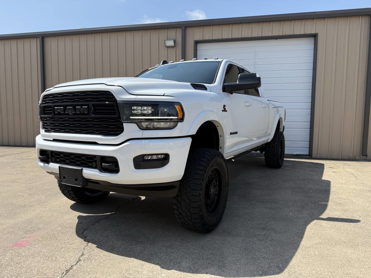 Used 2022 RAM 2500 Limited w/ Night Edition image 2