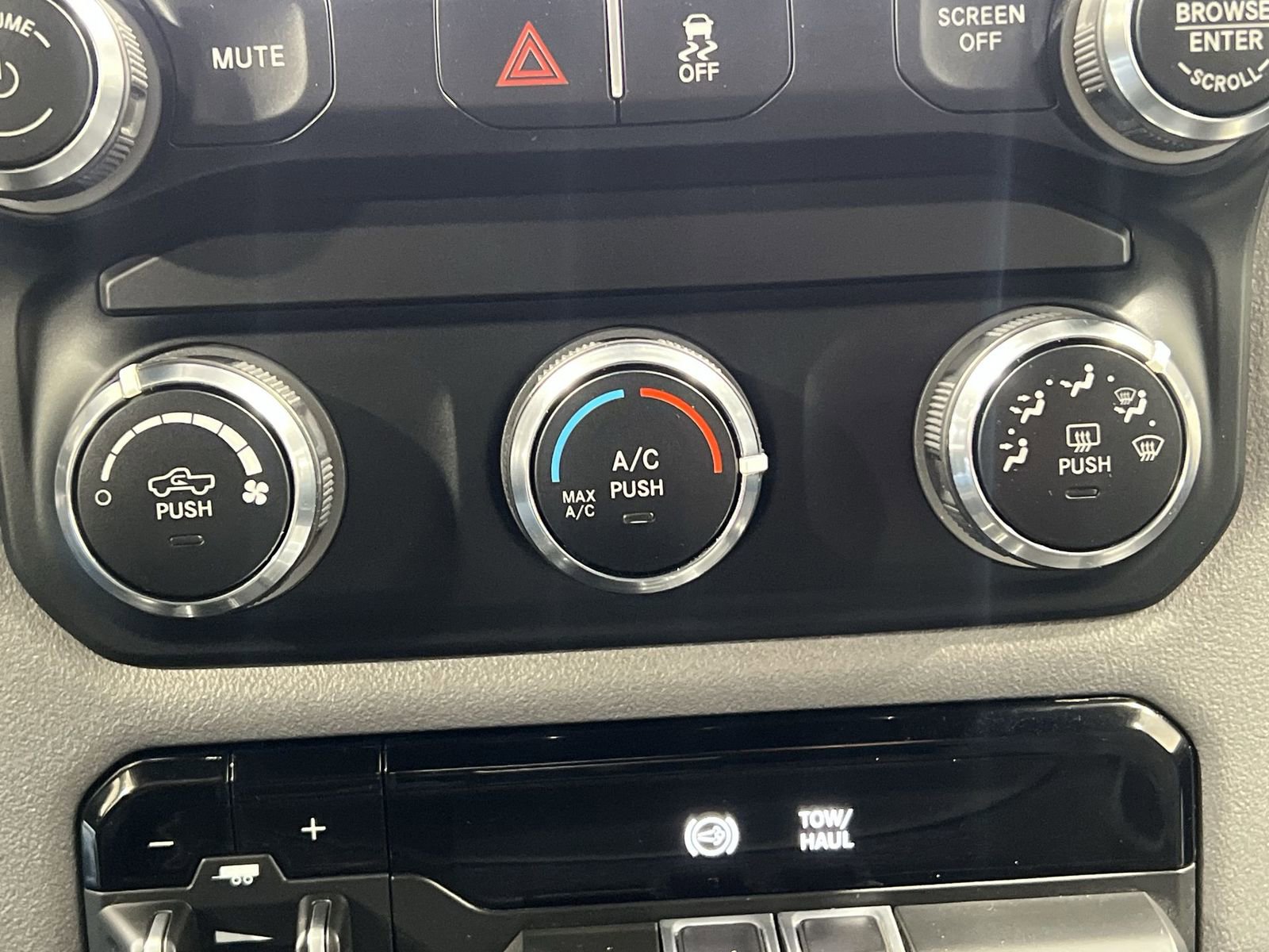 Used 2024 RAM 3500 Big Horn image 18