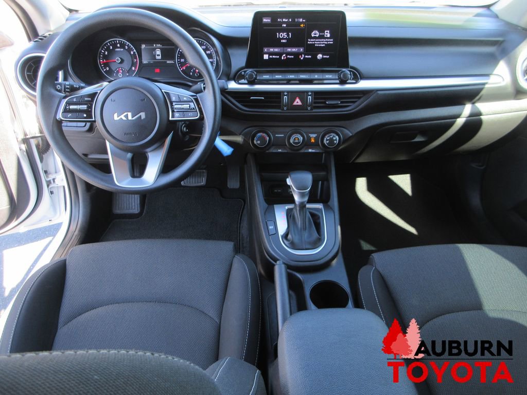 Used 2022 Kia Forte LXS w/ LXS Technology Package image 7