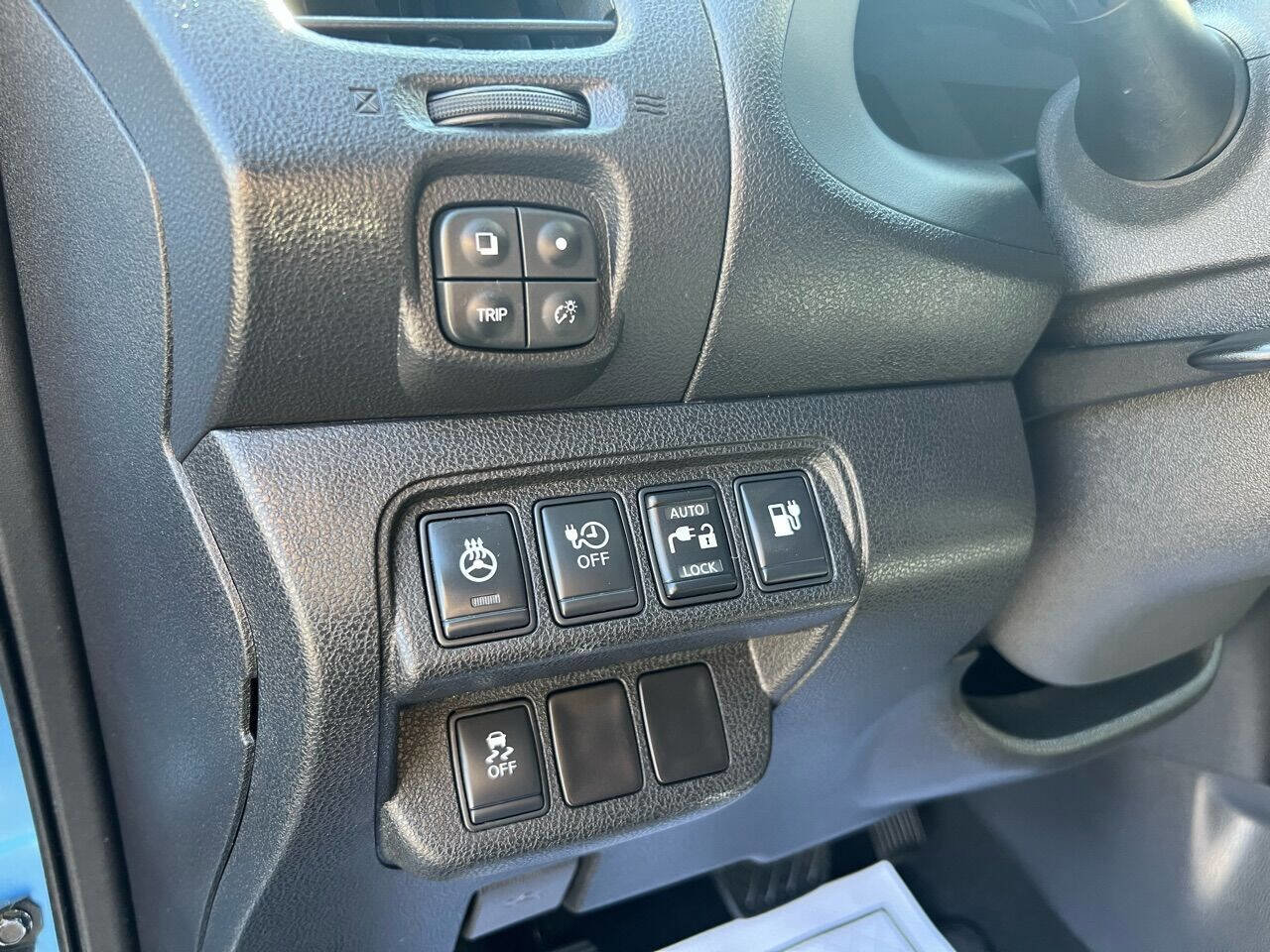 Used 2014 Nissan Leaf SL w/ Premium Package image 37