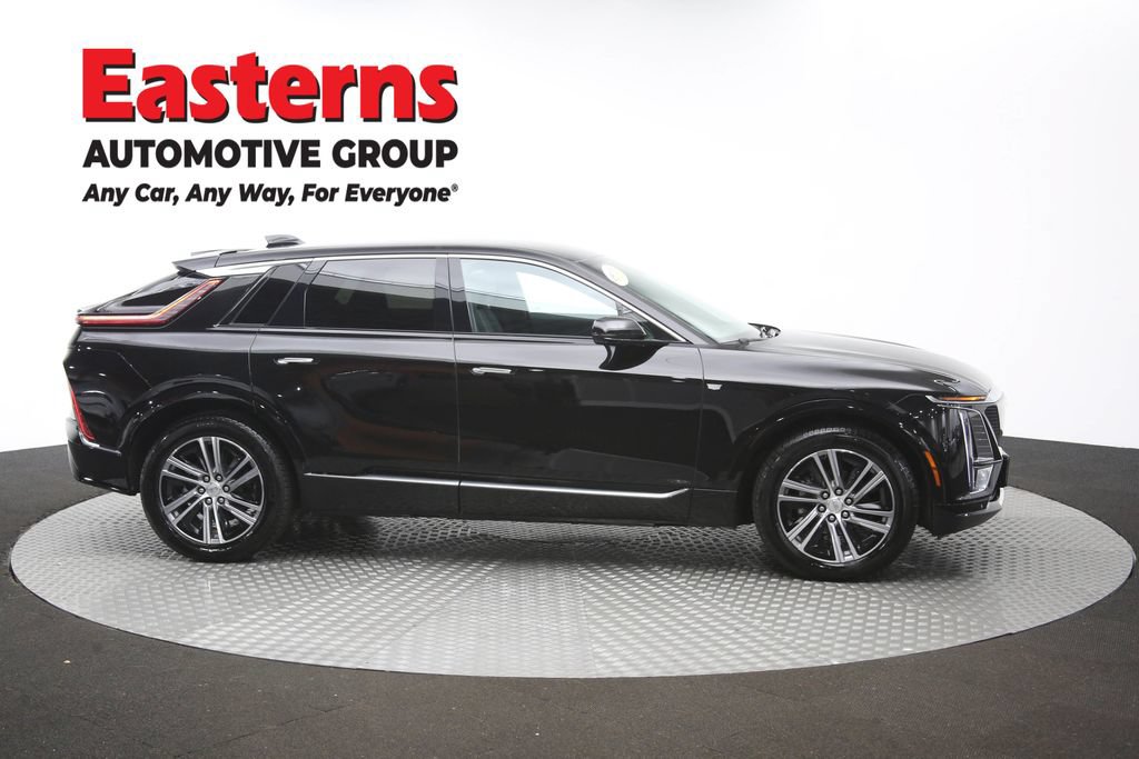Used 2025 Cadillac Lyriq Luxury AWD/4WD image 47