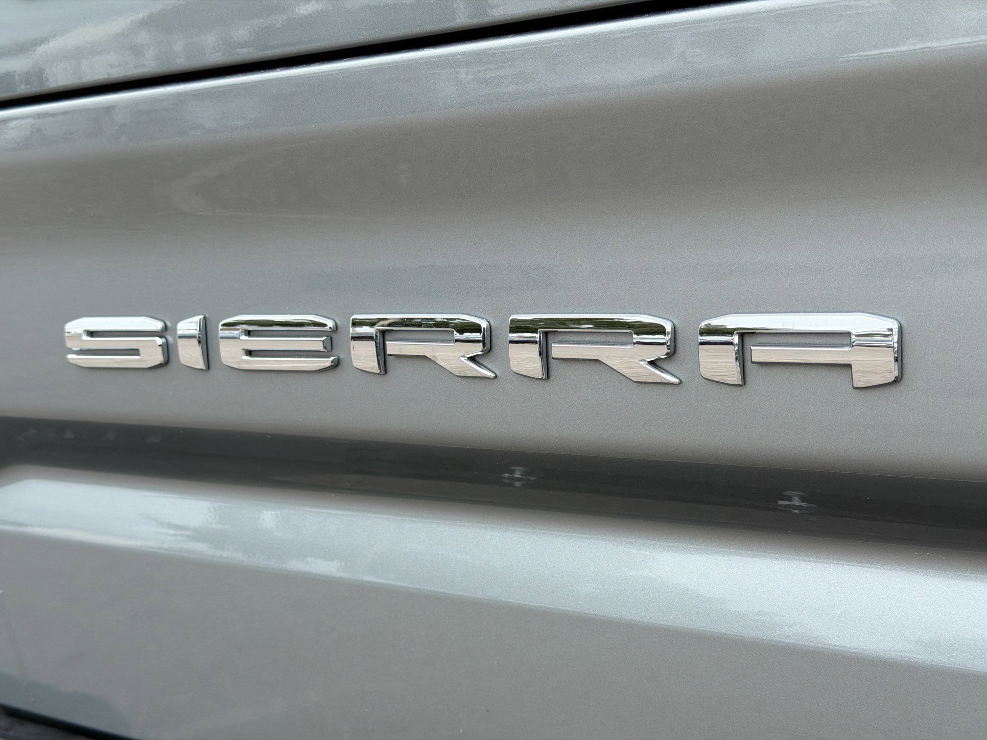 Used 2025 GMC Sierra 1500 SLT image 11