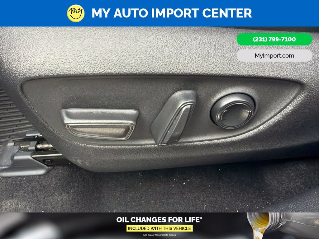 Used 2025 Toyota Grand Highlander AWD Hybrid image 11