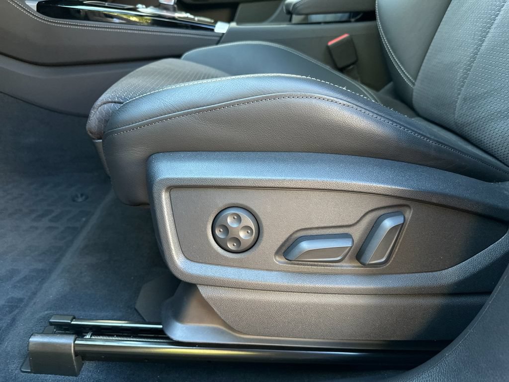 Certified 2024 Audi Q5 e Prestige w/ Prestige Package AWD/4WD image 14