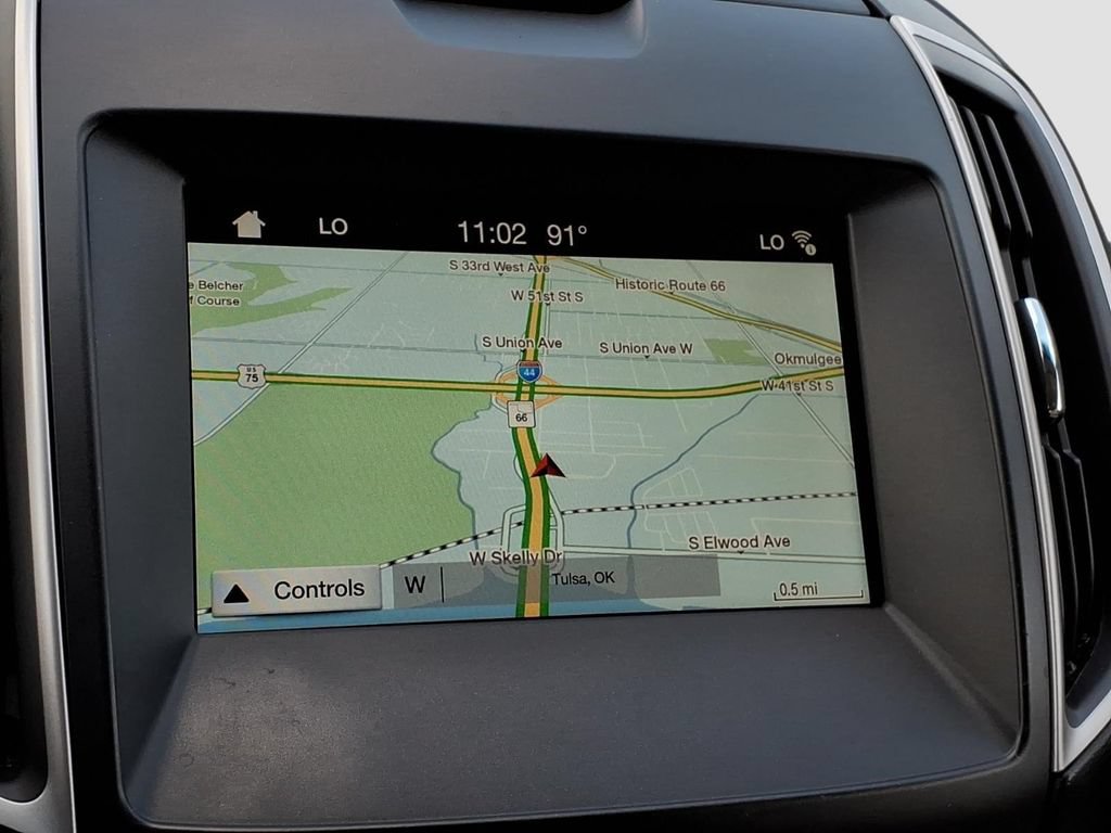 Used 2018 Ford Edge SEL w/ Equipment Group 201A FWD image 14