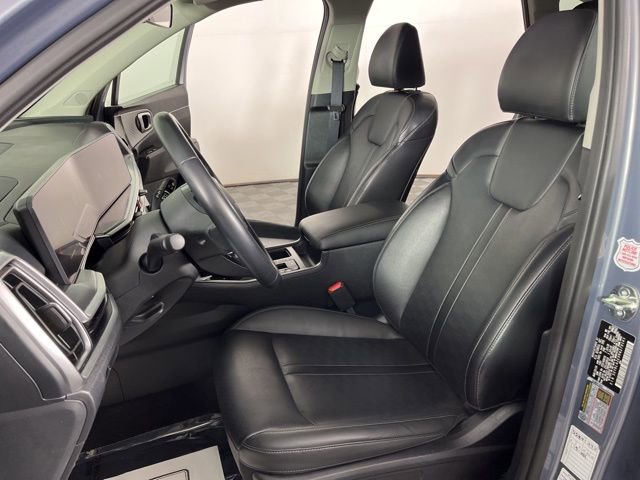 Used 2024 Kia Sorento S image 18