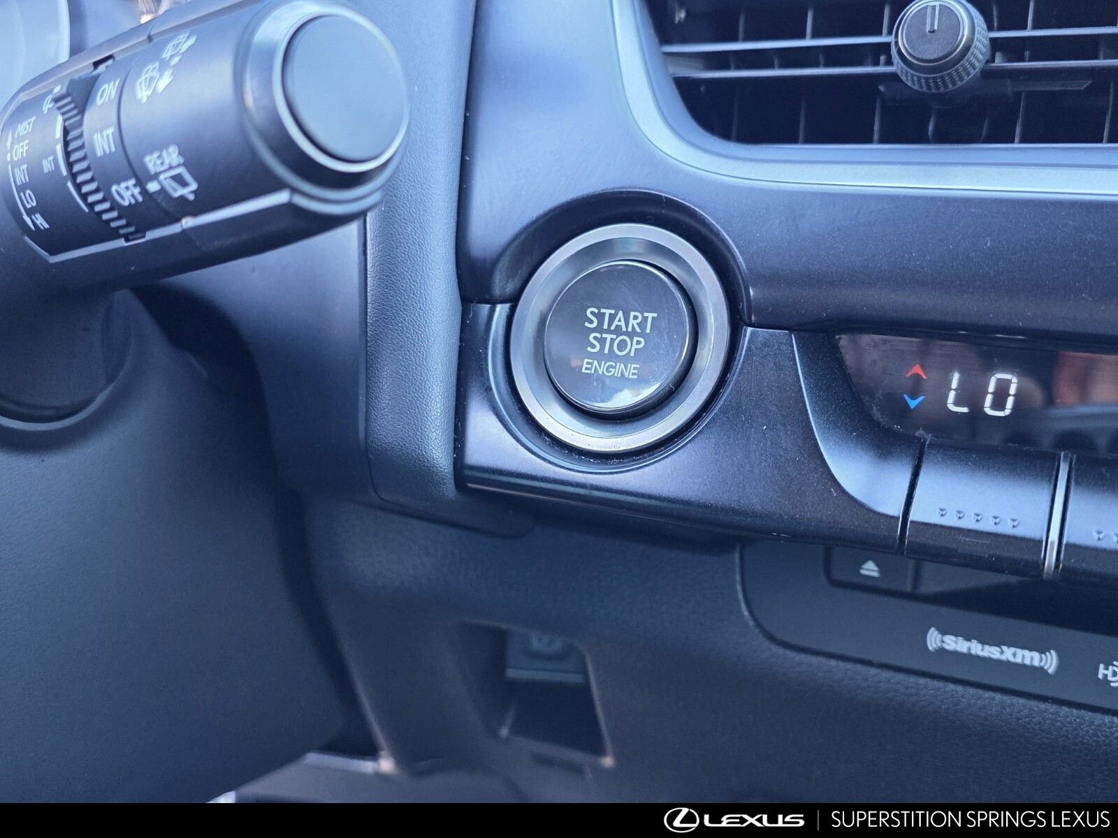 Certified 2022 Lexus UX 200 w/ Accessory Package (Z2) image 22