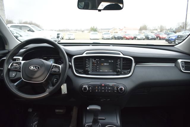 Used 2019 Kia Sorento L FWD image 32