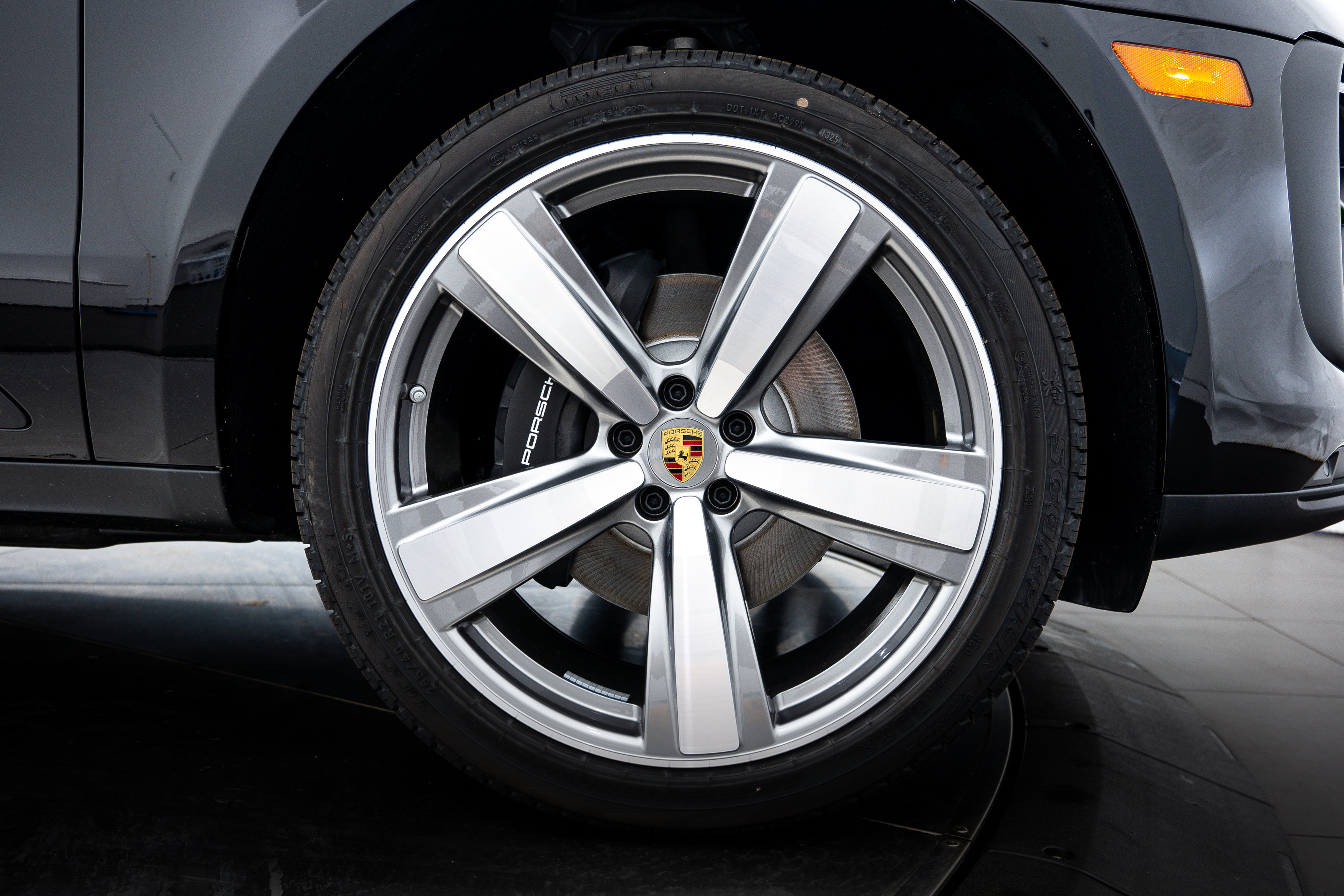 New 2025 Porsche Macan image 11