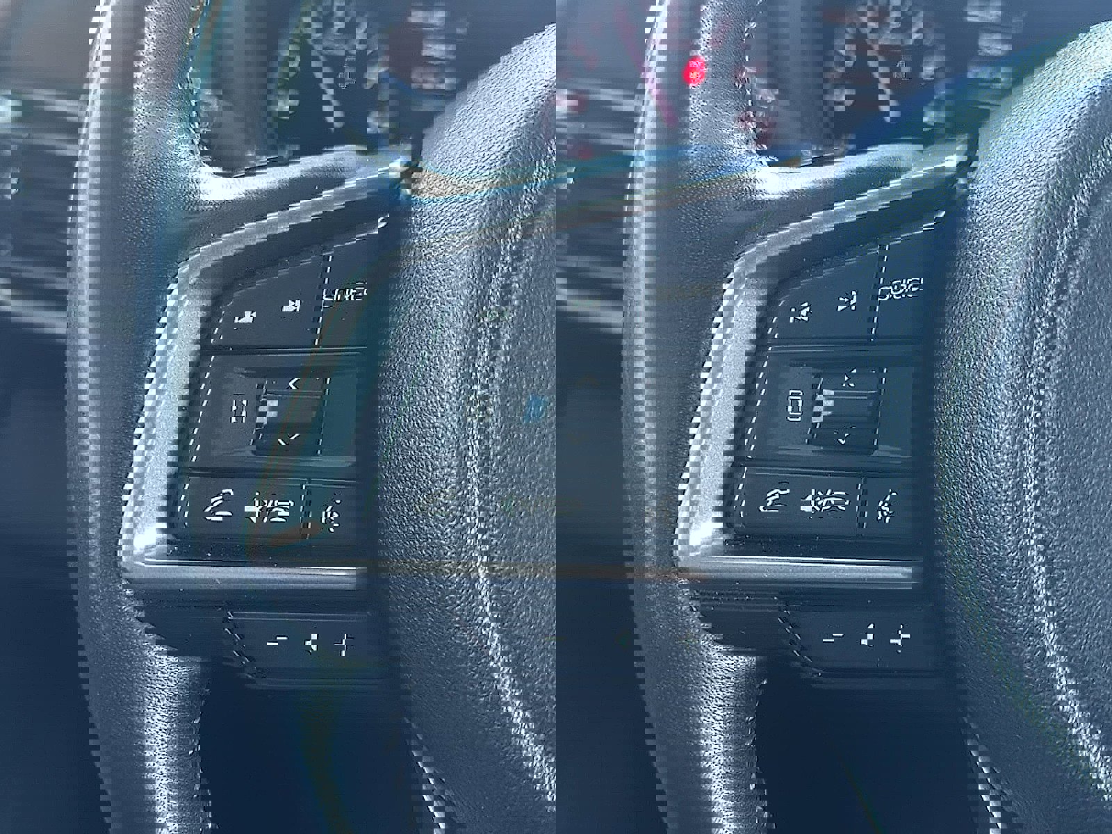 Used 2023 Subaru Outback Touring image 34