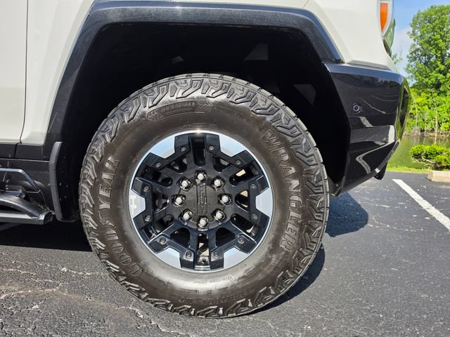 Used 2022 GMC Hummer EV Edition 1 w/ LPO, Illumination Package AWD/4WD image 4
