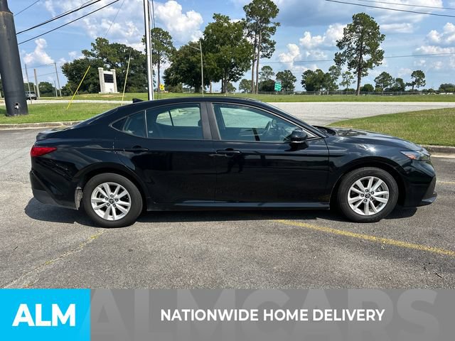 Used 2025 Toyota Camry LE FWD image 4