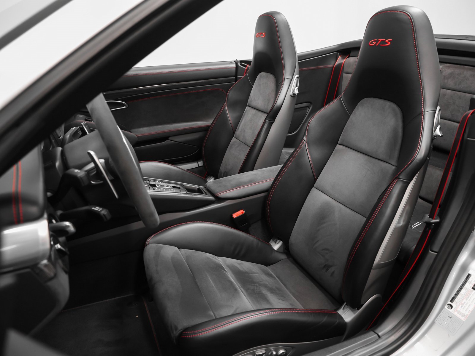 Used 2015 Porsche 911 Carrera GTS image 46