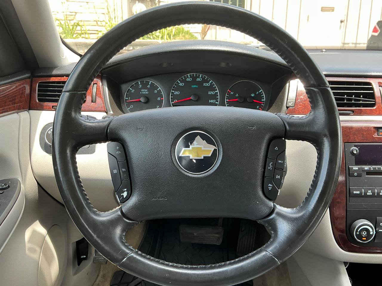 Used 2011 Chevrolet Impala LT FWD image 21