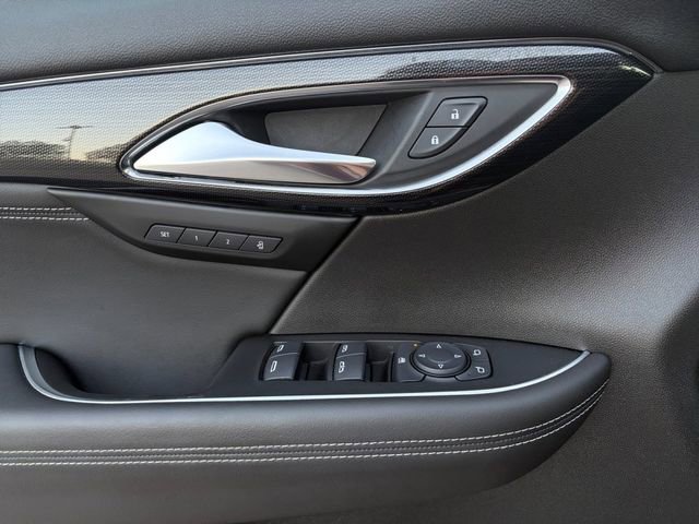 Used 2021 Buick Envision Essence w/ Sport Touring Package image 4