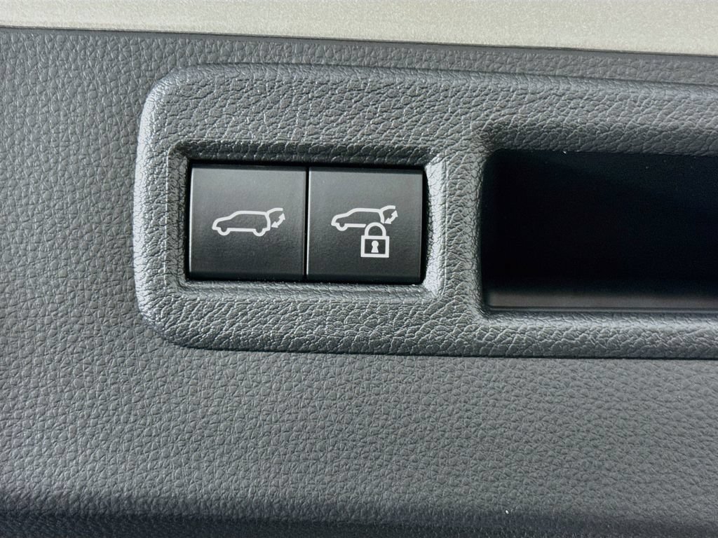 Certified 2023 Toyota Venza Limited AWD/4WD image 30
