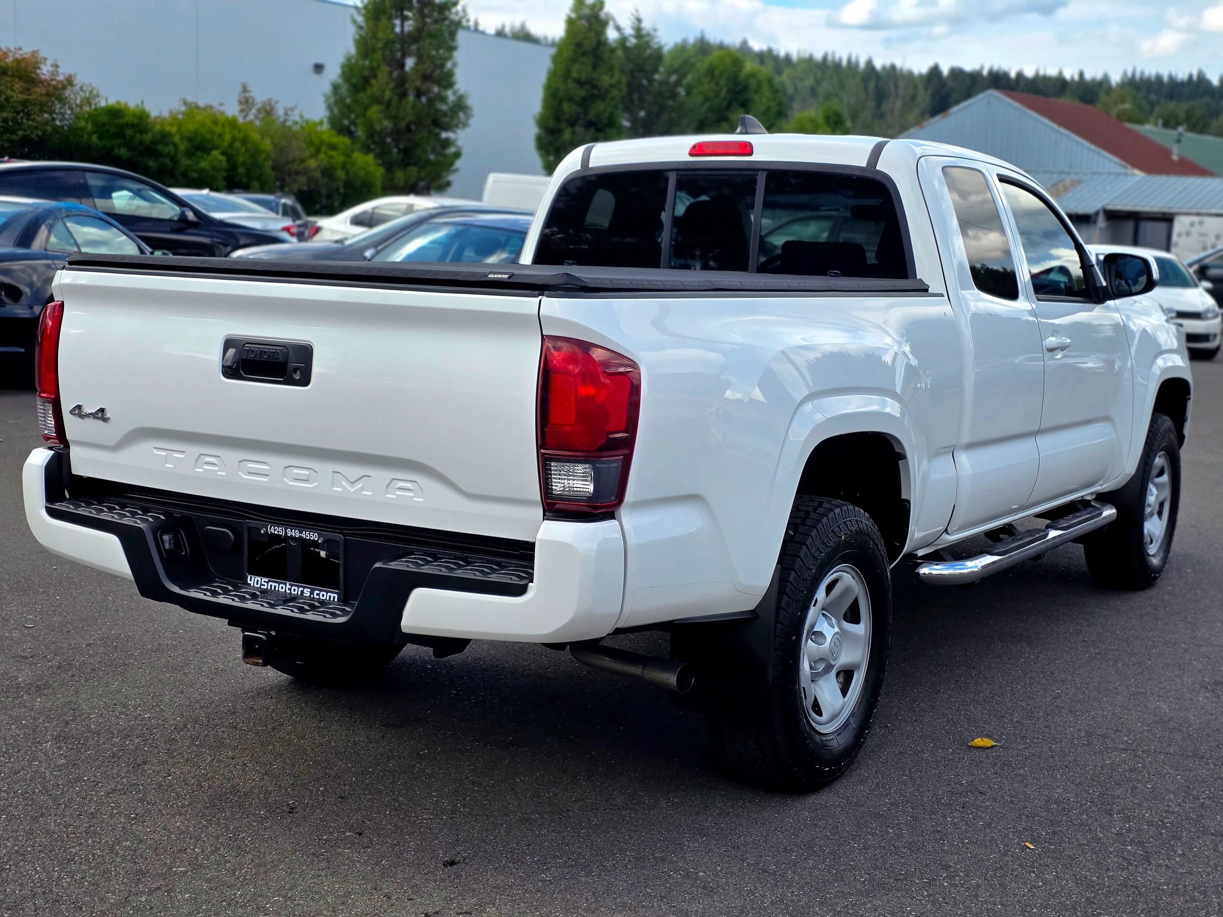 Used 2020 Toyota Tacoma SR w/ SR Convenience Package AWD/4WD image 16