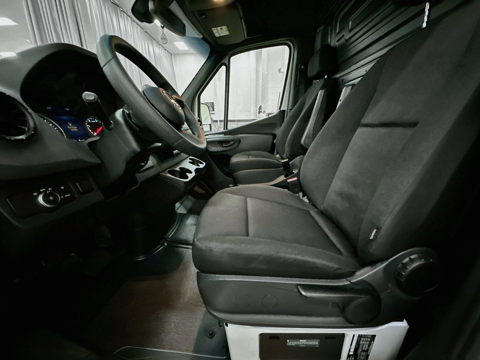 Used 2026 Mercedes-Benz Sprinter 2500 image 20
