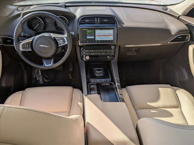 Used 2020 Jaguar F-PACE Prestige image 18