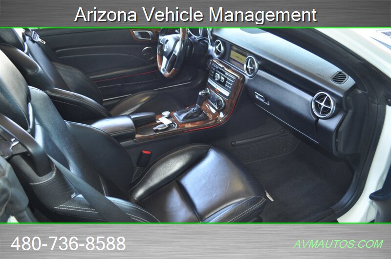 Used 2012 Mercedes-Benz SLK 350 image 21