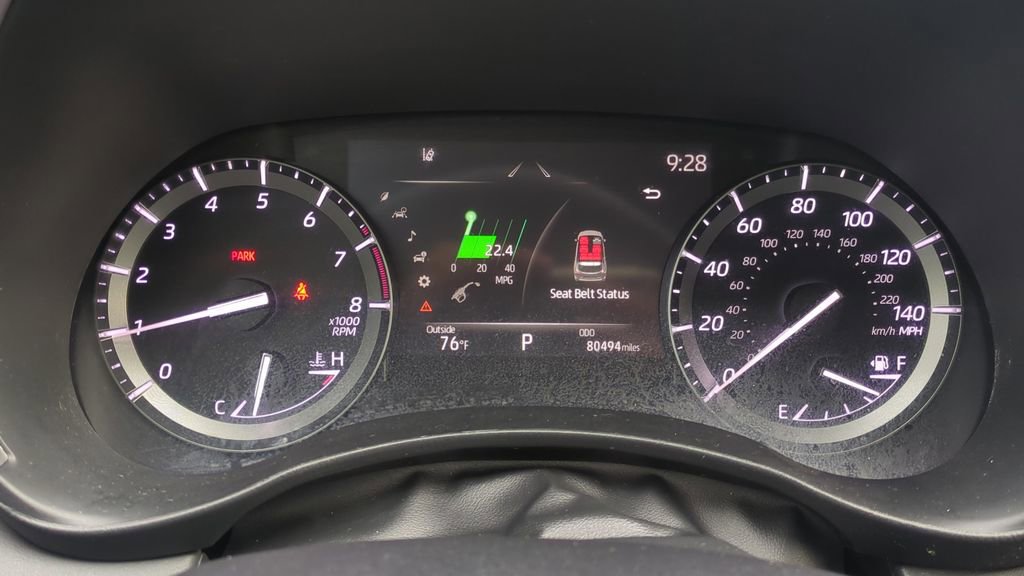Used 2020 Toyota Highlander XLE FWD image 23