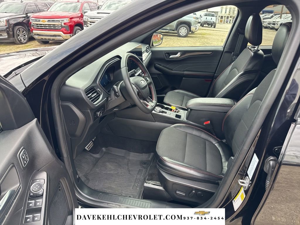 Used 2023 Ford Escape ST-Line Select w/ Tech Pack #2 image 17