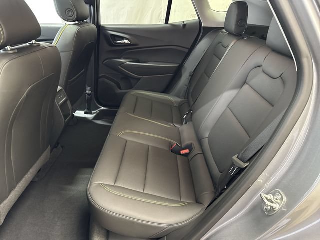 Used 2025 Chevrolet Trax ACTIV w/ Sunroof Package FWD image 13