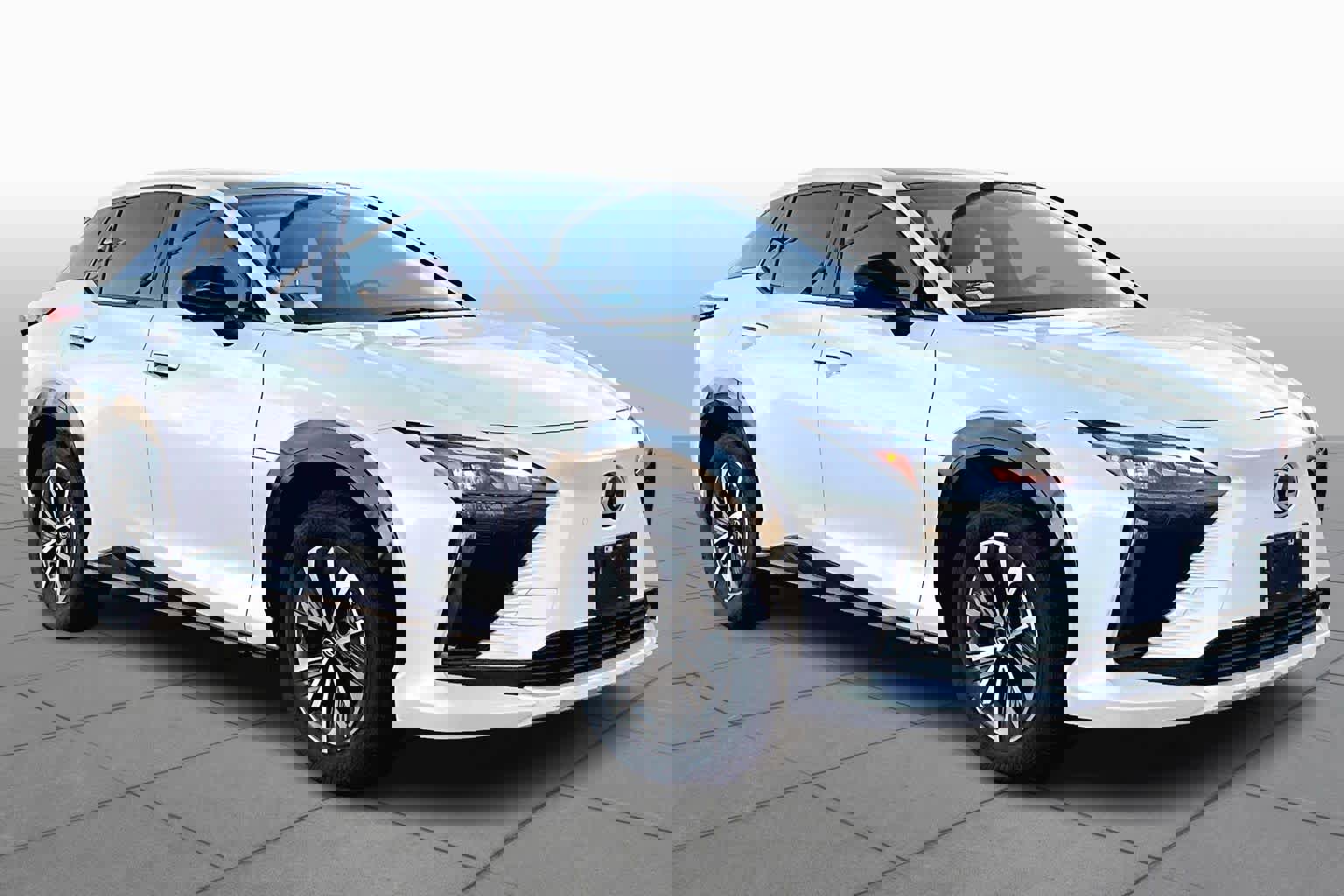 Used 2024 Lexus RZ 300e Premium image 2