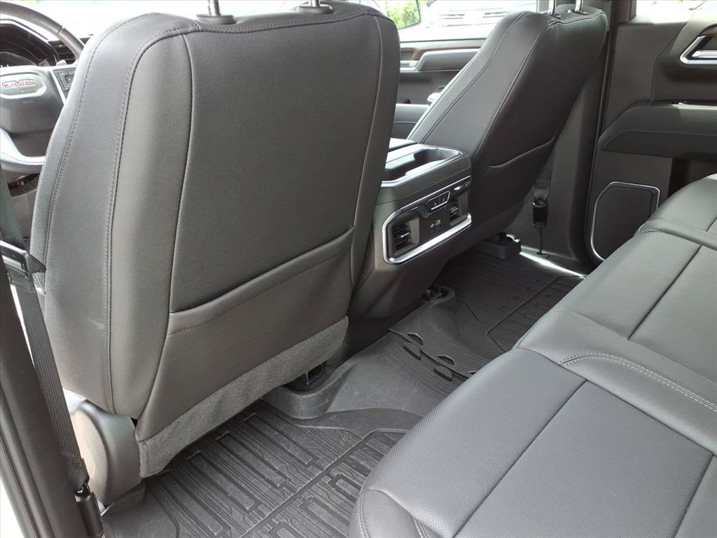 Used 2023 GMC Sierra 1500 SLT w/ SLT Premium Plus Package AWD/4WD image 15
