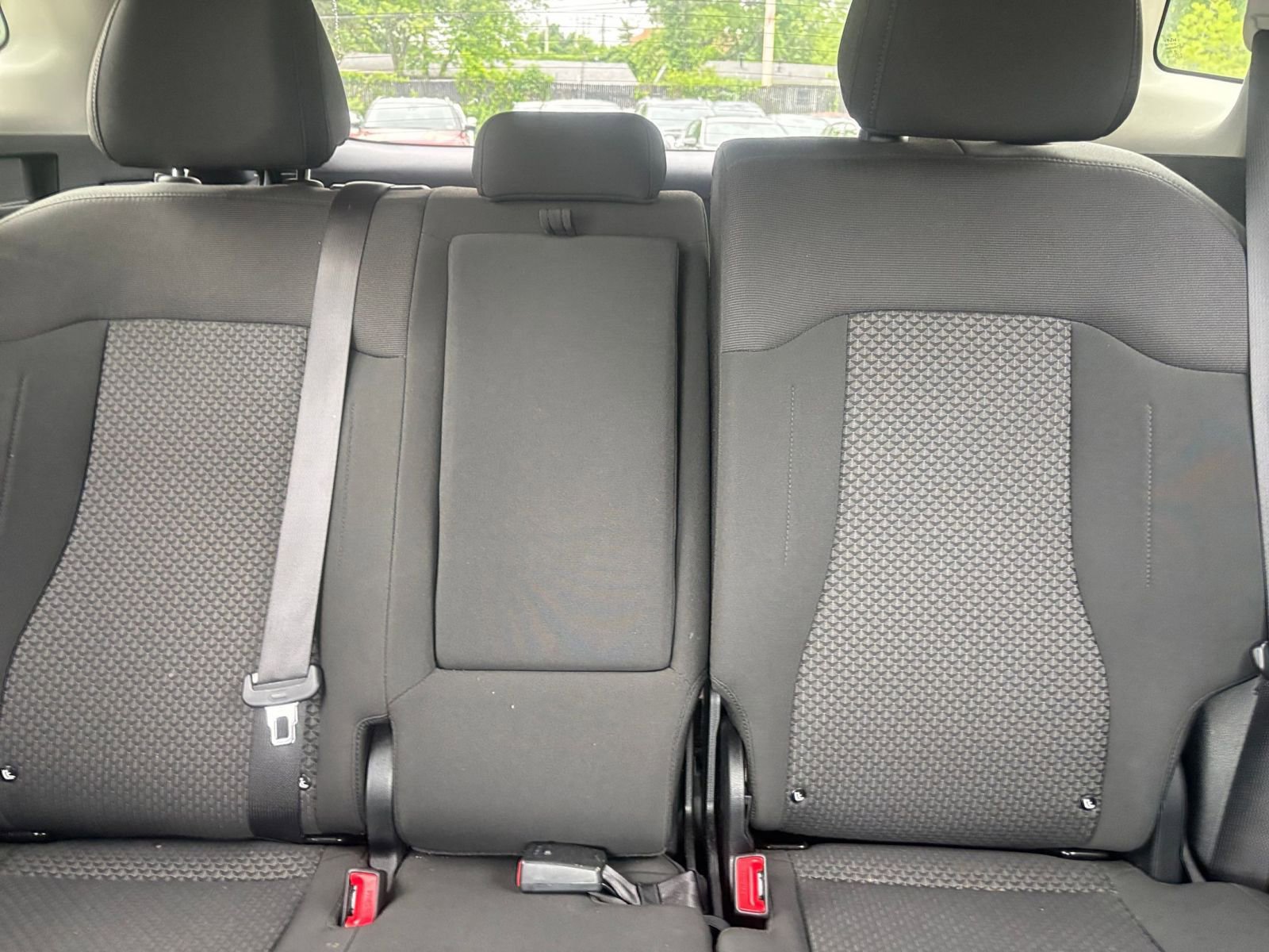Used 2025 Kia Sportage LX FWD image 36