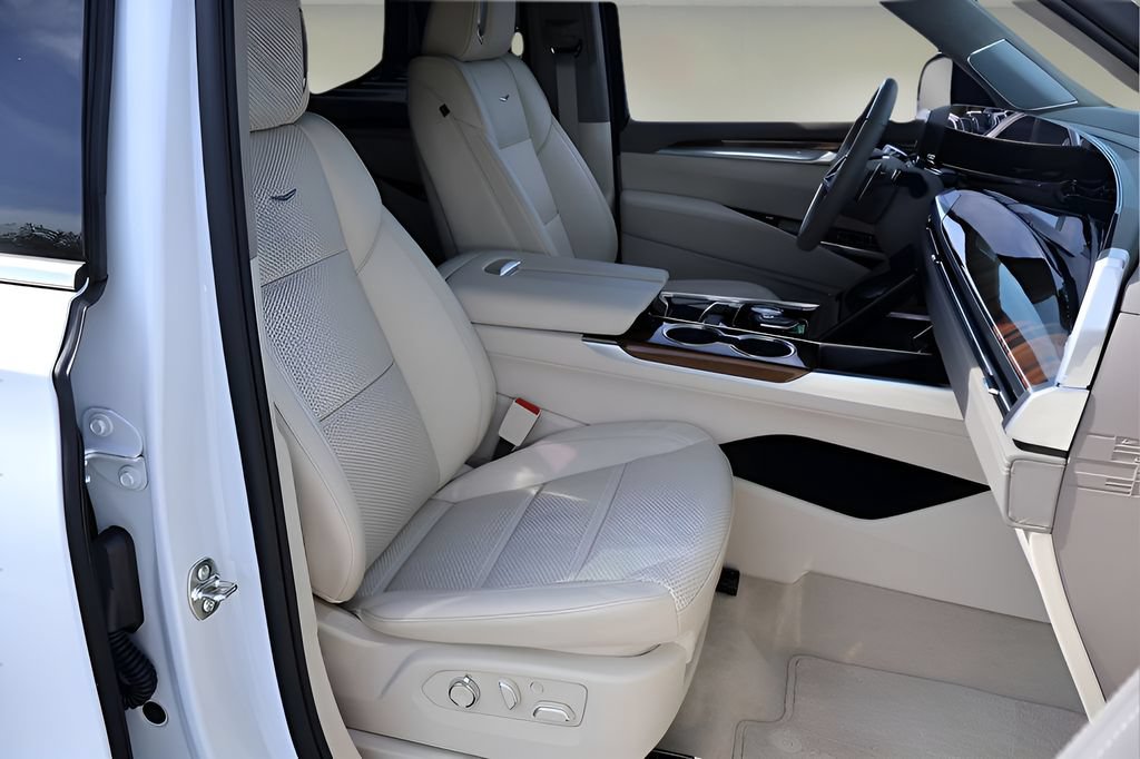 New 2026 Cadillac Escalade ESV Platinum Luxury AWD/4WD image 20